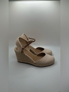 LOFT Women’s Beige Espadrille Wedge Sandals with Tan Ankle Strap  Size 7 1/2